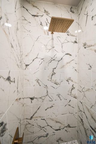 1407 N Alinia Ave Avenue, Tea, SD 57064