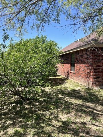 2000 Crisantema Avenue, Mission, TX 78572