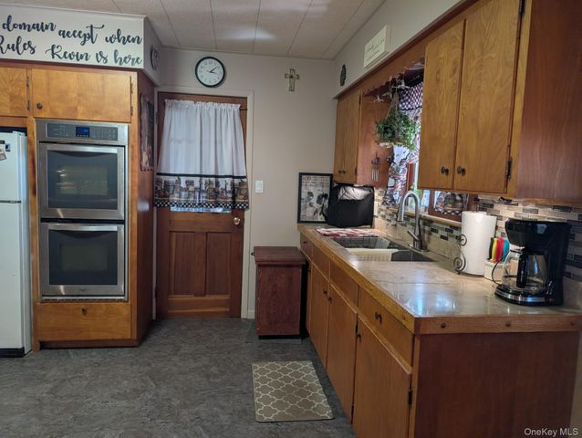 47 Forman Road, Cochecton, NY 12726