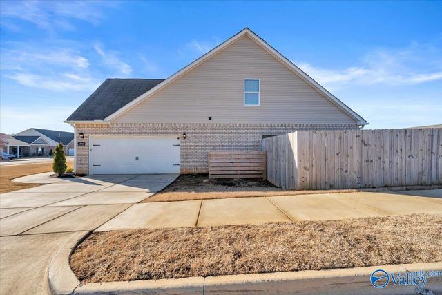 13947 Hickory Brook Road, Athens, AL 35611