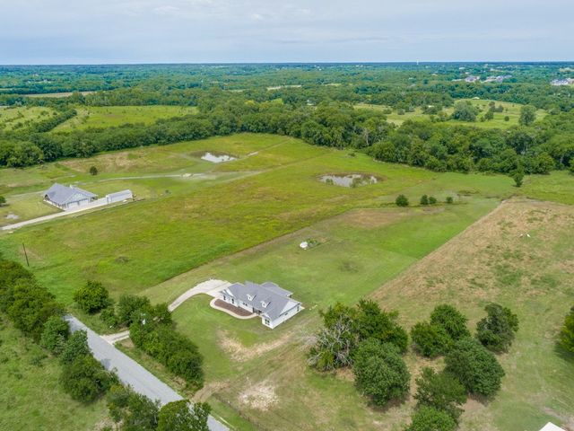 336 Hugh Orr Road, Van Alstyne, TX 75495