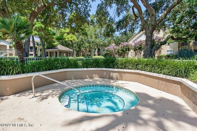 27 ARBOR CLUB Drive 209, Ponte Vedra Beach, FL 32082