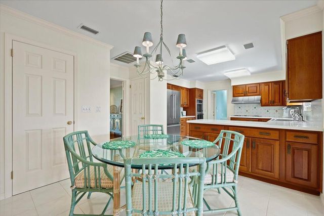 1000 Country Club Drive, North Palm Beach, FL 33408