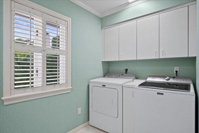 1000 Country Club Drive, North Palm Beach, FL 33408