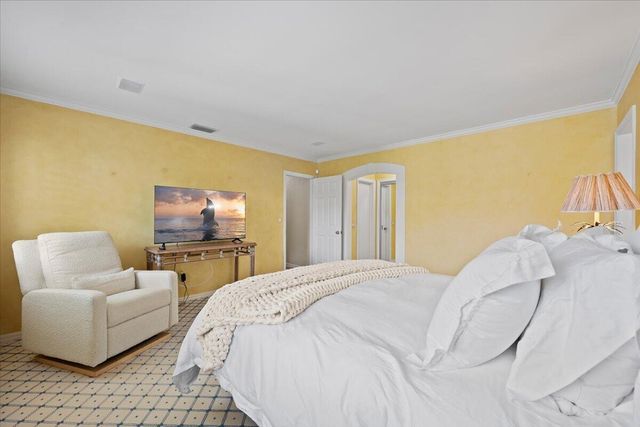 1000 Country Club Drive, North Palm Beach, FL 33408