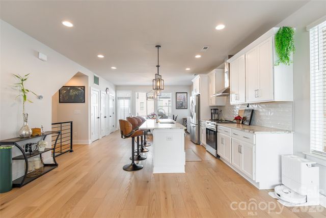 6017 Irwins Branch Drive, Charlotte, NC 28217