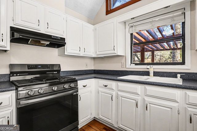 2711 Old Coach Road, Duluth, GA 30096