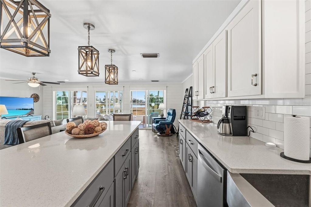 Image 20 of property listing at 107 TORTOLA WAY, North Port, FL 34287