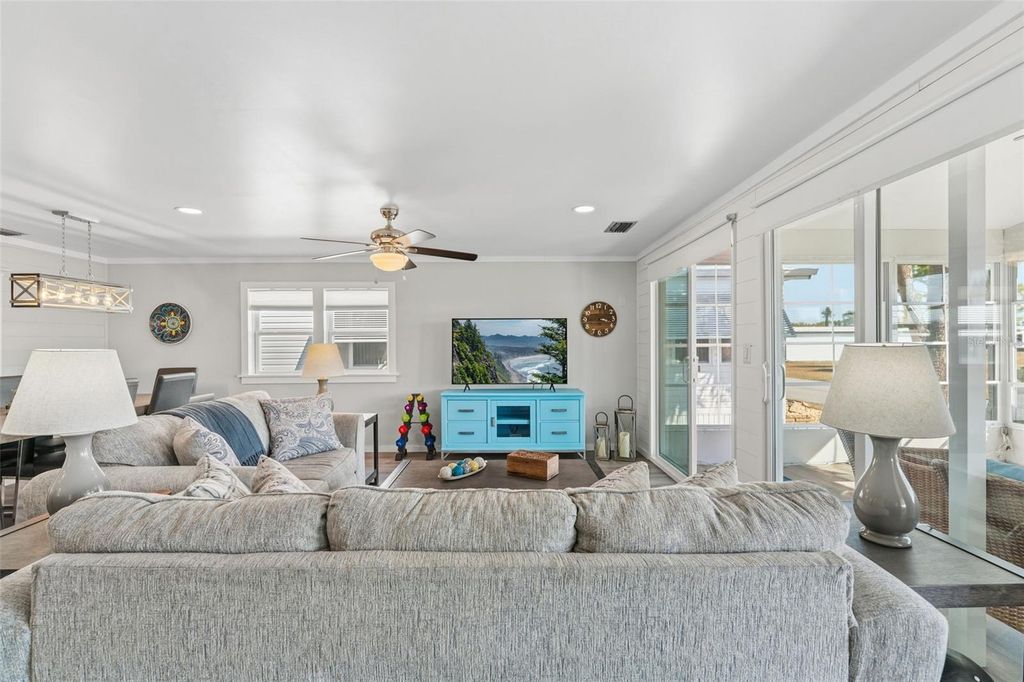 Image 21 of property listing at 107 TORTOLA WAY, North Port, FL 34287