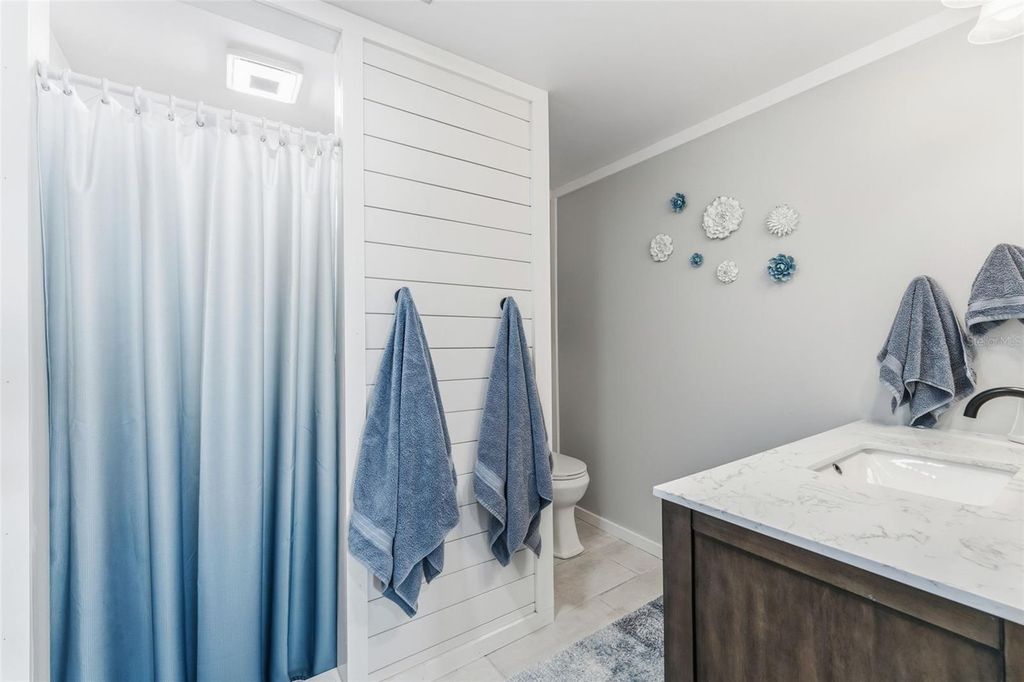 Image 32 of property listing at 107 TORTOLA WAY, North Port, FL 34287