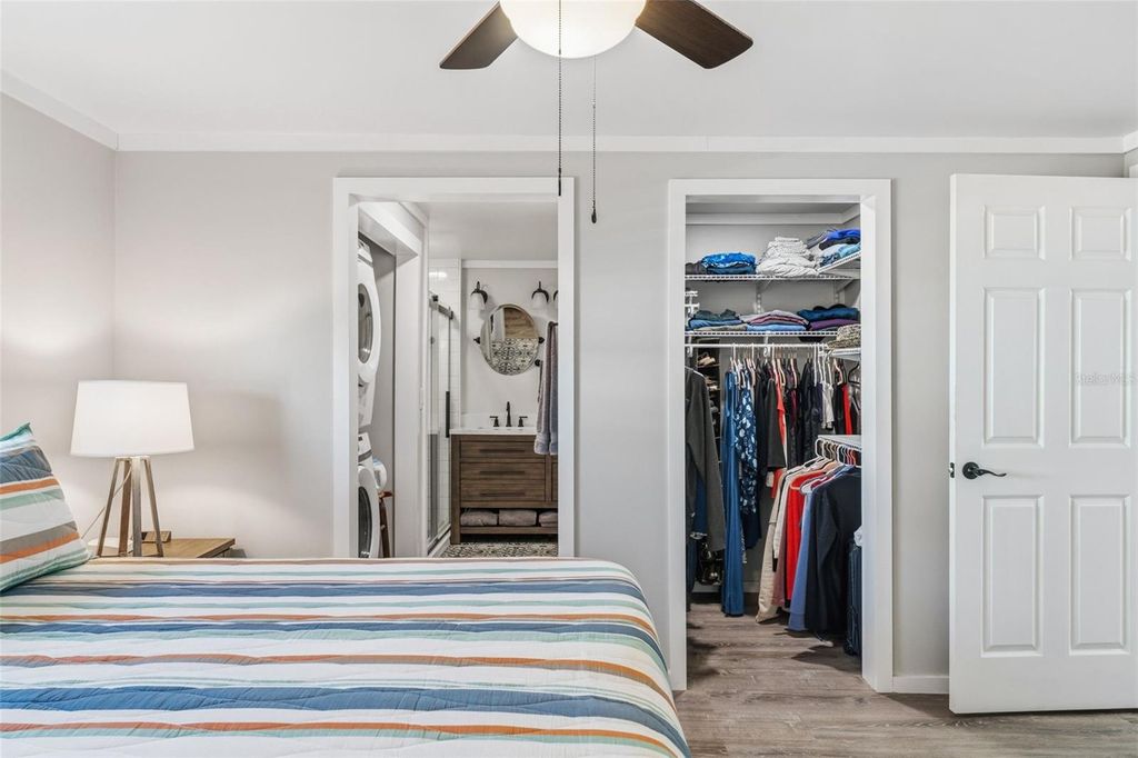 Image 37 of property listing at 107 TORTOLA WAY, North Port, FL 34287