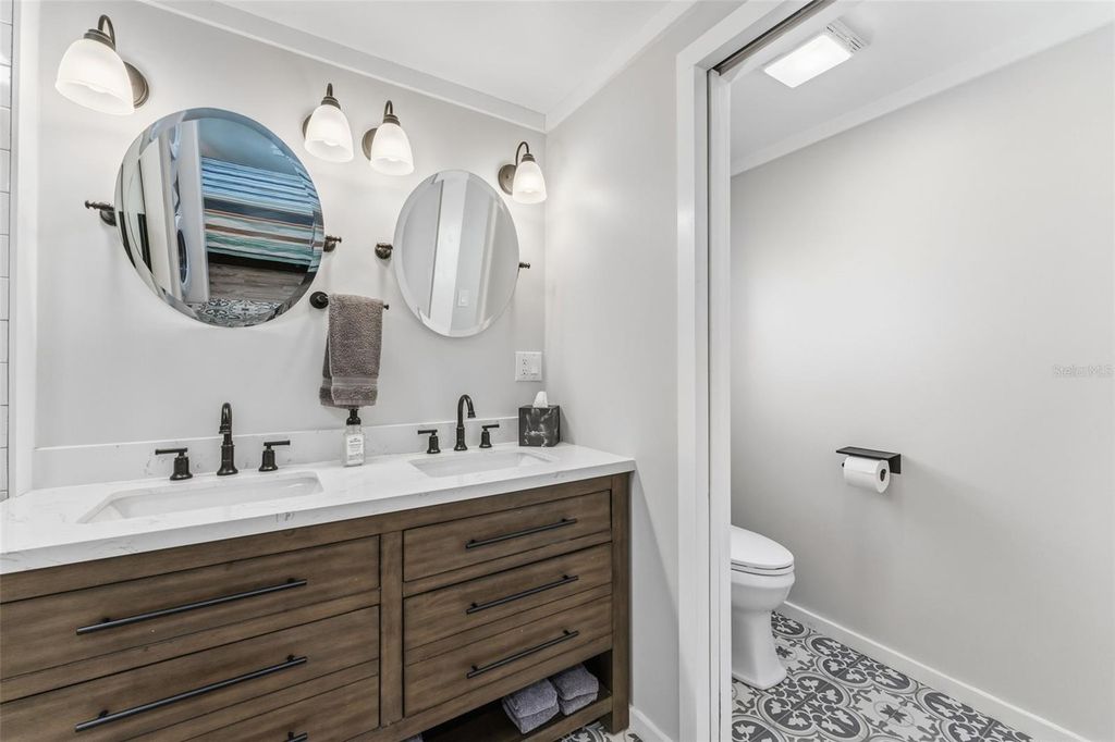 Image 40 of property listing at 107 TORTOLA WAY, North Port, FL 34287