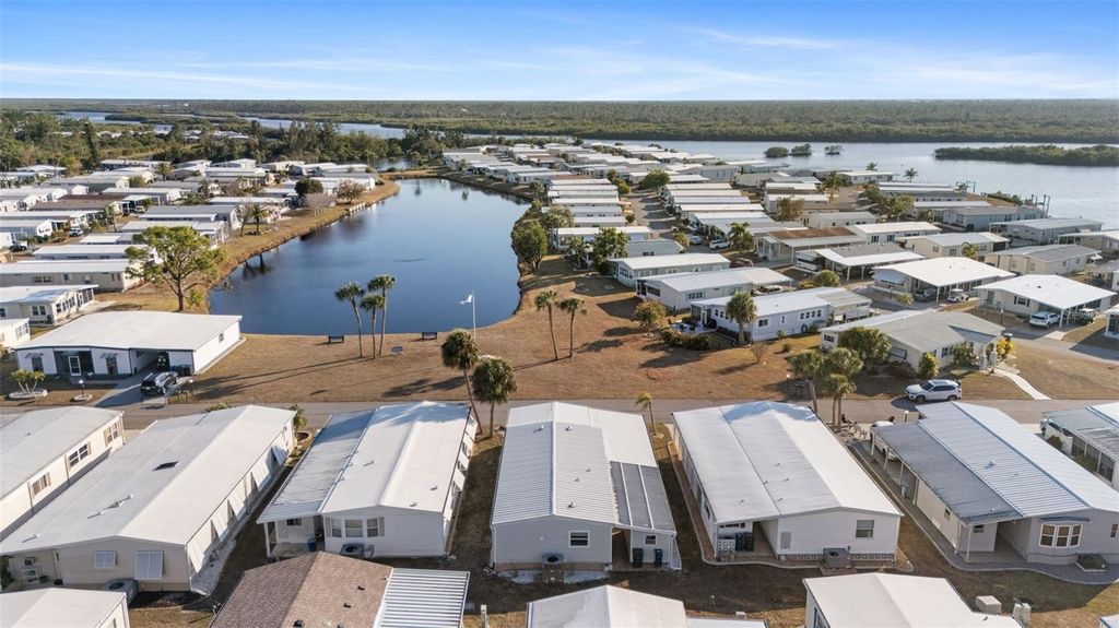 Image 47 of property listing at 107 TORTOLA WAY, North Port, FL 34287