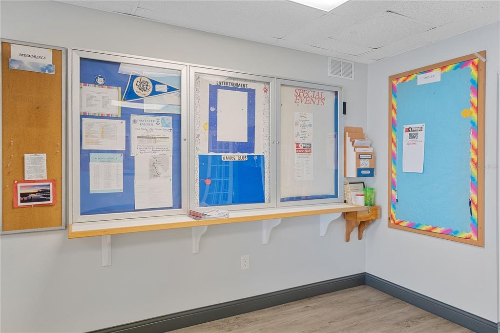 Image 54 of property listing at 107 TORTOLA WAY, North Port, FL 34287