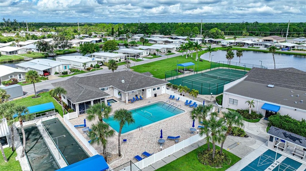 Image 61 of property listing at 107 TORTOLA WAY, North Port, FL 34287