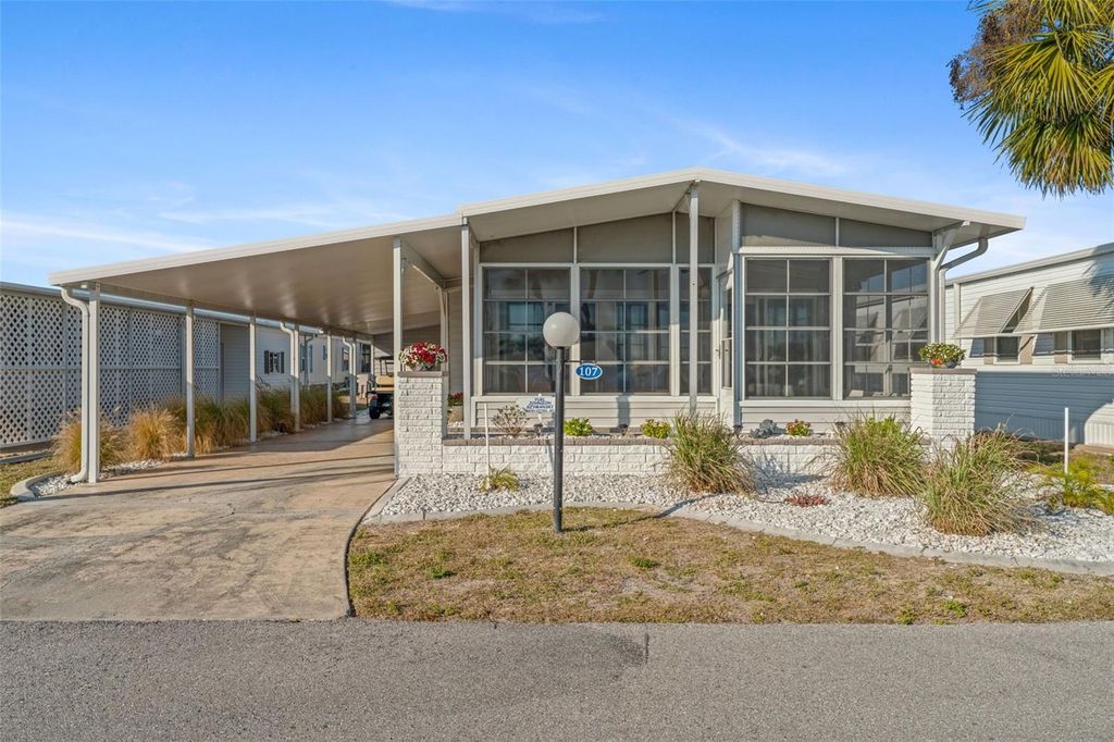 Image 9 of property listing at 107 TORTOLA WAY, North Port, FL 34287