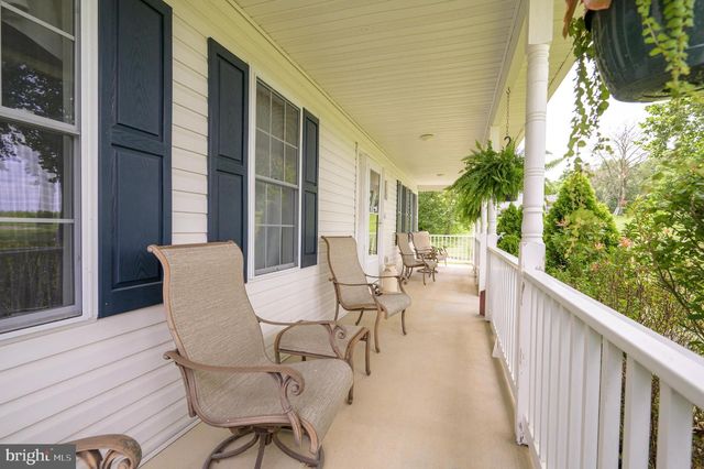 37 TILBURG LN, Martinsburg, WV 25405