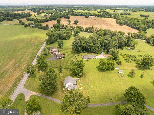 37 TILBURG LN, Martinsburg, WV 25405