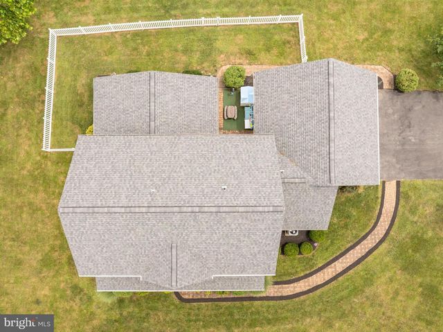 37 TILBURG LN, Martinsburg, WV 25405