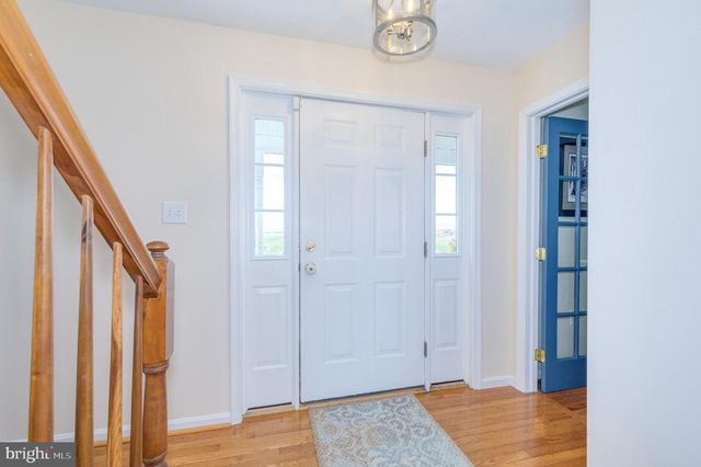 37 TILBURG LN, Martinsburg, WV 25405