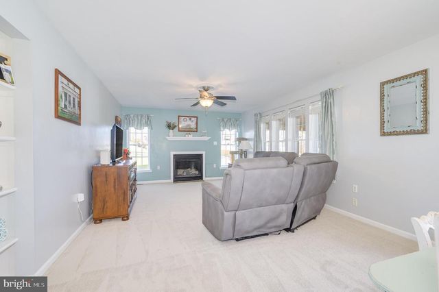 37 TILBURG LN, Martinsburg, WV 25405