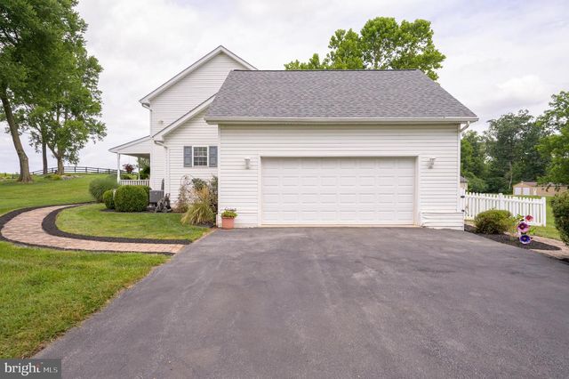 37 TILBURG LN, Martinsburg, WV 25405