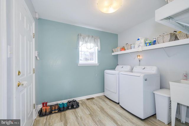 37 TILBURG LN, Martinsburg, WV 25405