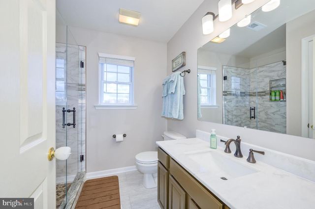 37 TILBURG LN, Martinsburg, WV 25405