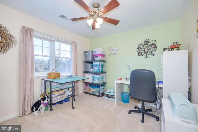 37 TILBURG LN, Martinsburg, WV 25405