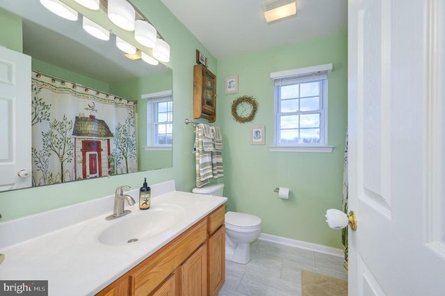 37 TILBURG LN, Martinsburg, WV 25405