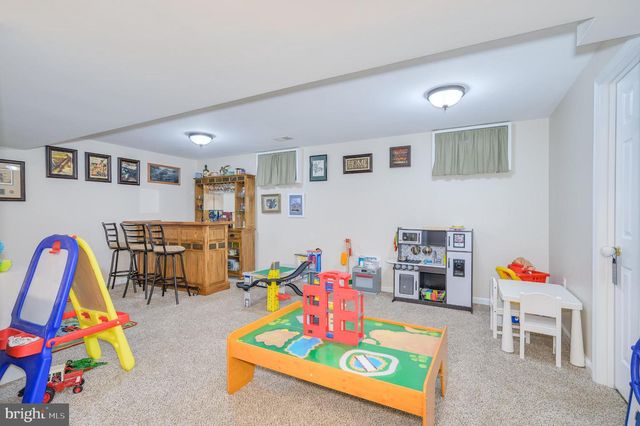 37 TILBURG LN, Martinsburg, WV 25405