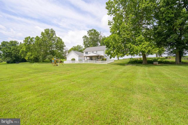 37 TILBURG LN, Martinsburg, WV 25405