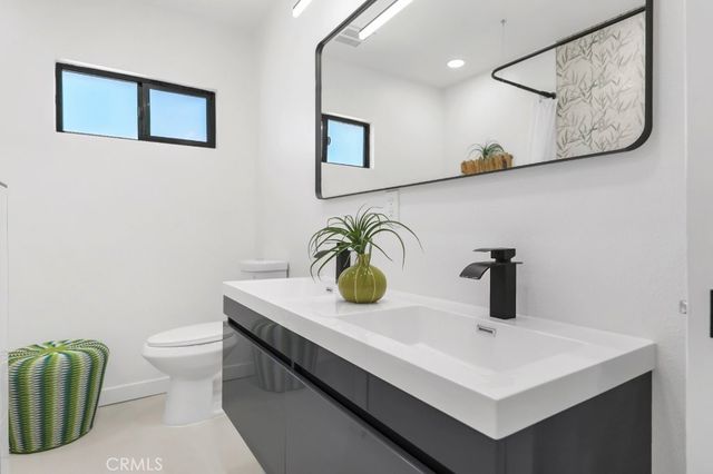 3940 E Calle San Antonio, Palm Springs, CA 92264