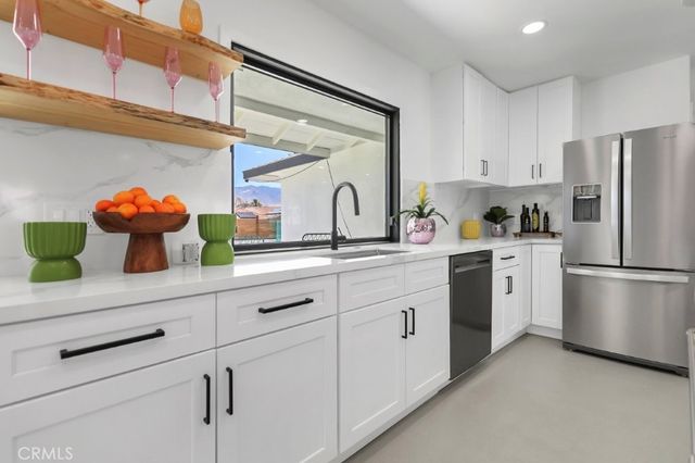 3940 E Calle San Antonio, Palm Springs, CA 92264