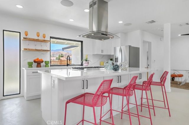 3940 E Calle San Antonio, Palm Springs, CA 92264