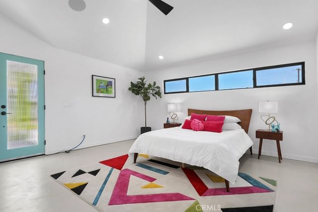 3940 E Calle San Antonio, Palm Springs, CA 92264