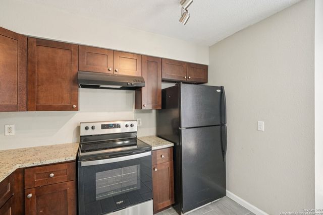 10609 Starcrest Dr Unit 10611, San Antonio, TX 78217