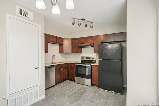 10609 Starcrest Dr Unit 10611, San Antonio, TX 78217