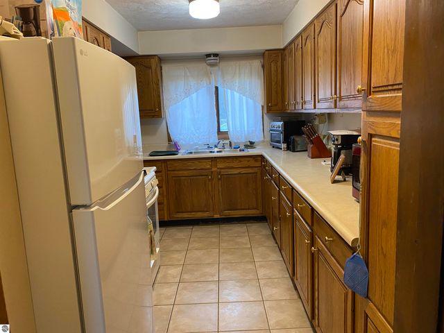 2249 State Road, West Branch, MI 48661