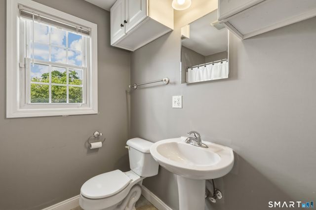66 Sampson Street, West Hartford, CT 06110