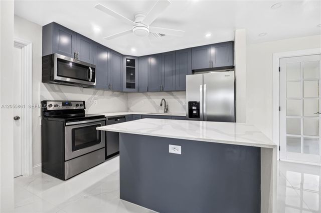 4225 Monroe St, Hollywood, FL 33021