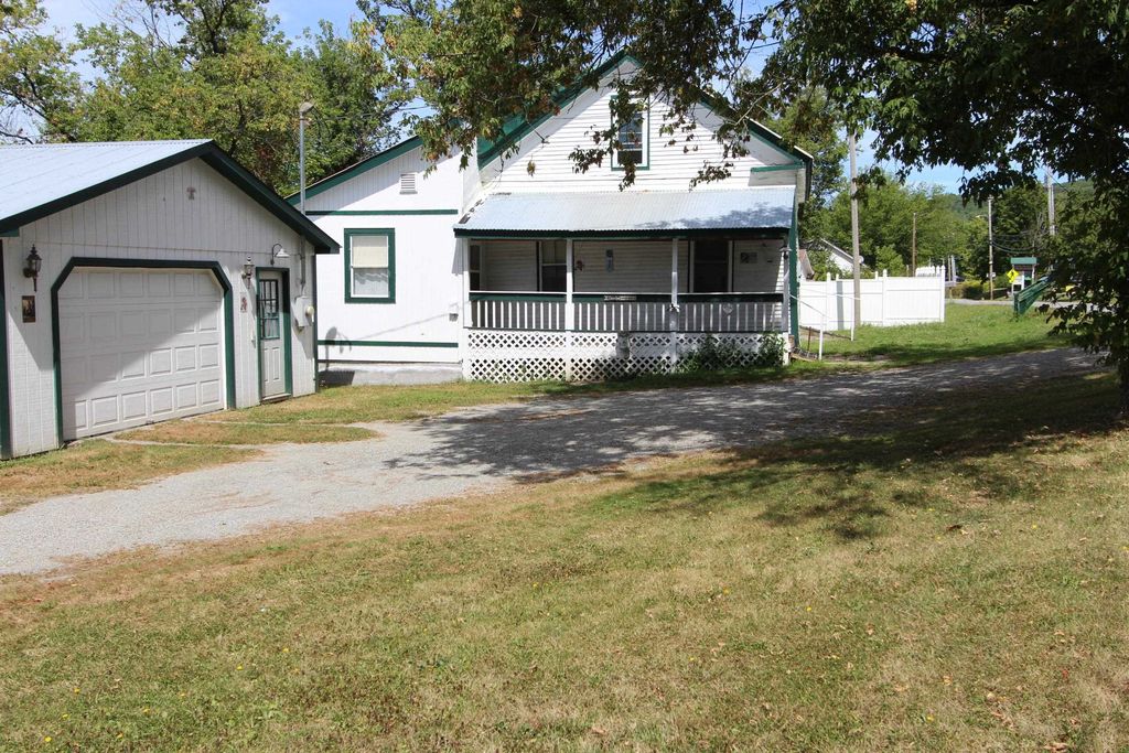 39 Mechanicsville Road, Hinesburg, VT 05461