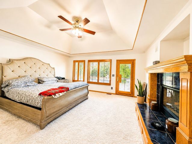 8253 E Oxford Ct, Wichita, KS 67226