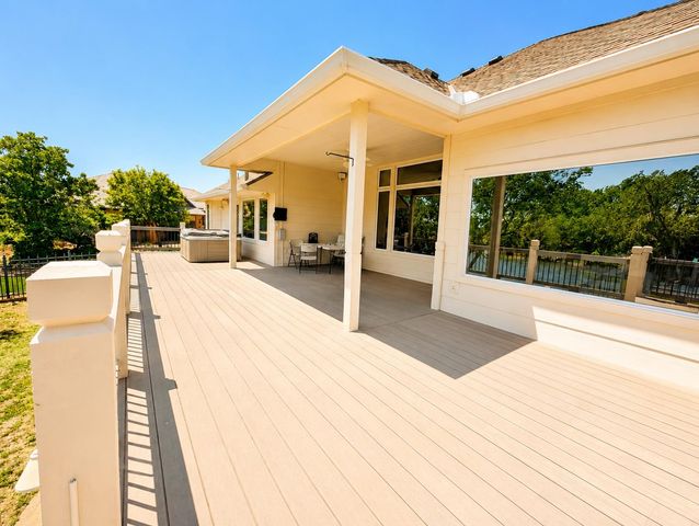 8253 E Oxford Ct, Wichita, KS 67226