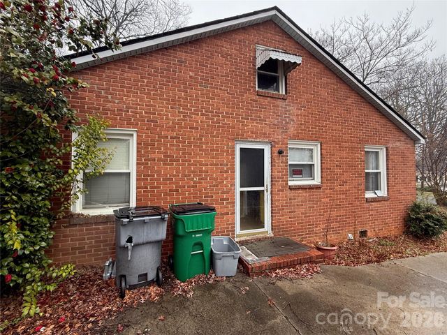 3905 Mcmillan Street, Charlotte, NC 28205