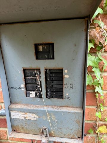 3905 Mcmillan Street, Charlotte, NC 28205