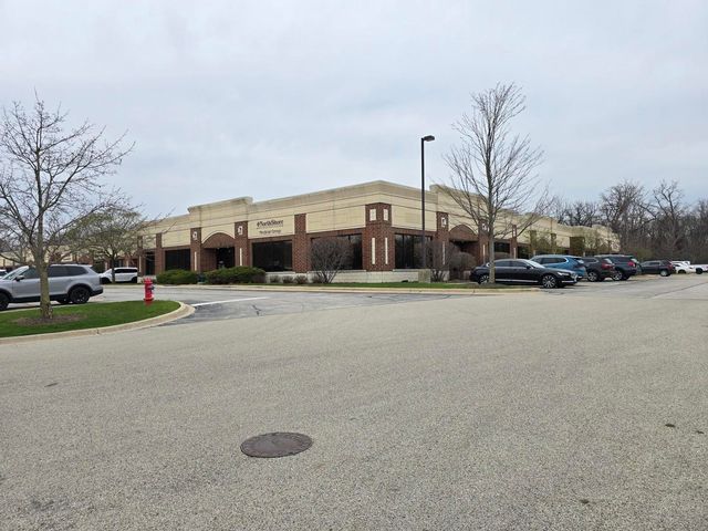 731 S Il Route 21 145, Gurnee, IL 60031