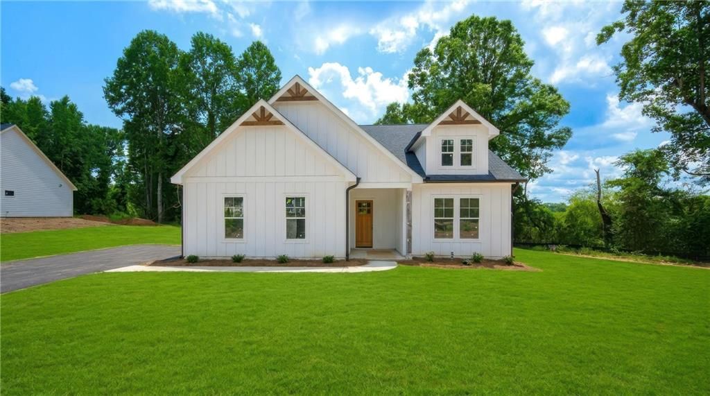 4835 Price Road, Gainesville, GA 30506