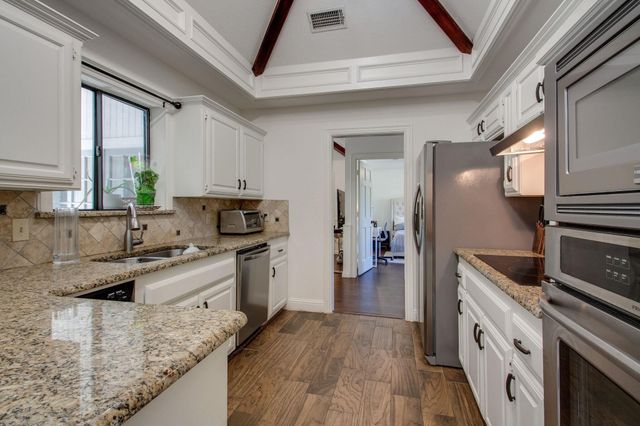 1335 Glen Cove, Southlake, TX 76092