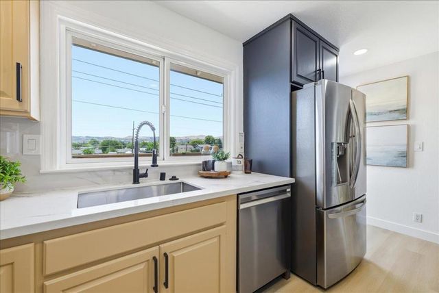 7480 Stagecoach Road, Dublin, CA 94568